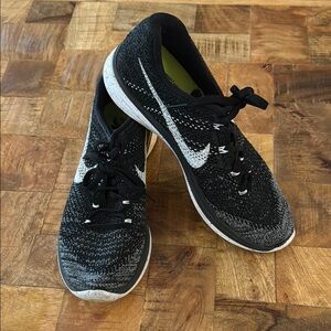 Nike Flyknit Lunar